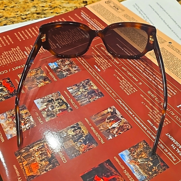 Sunglasses Dior - Picture 4 of 9